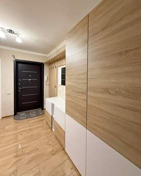 3-к квартира, вторичка, 84м2, 8/10 этаж