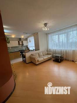 3-к квартира, вторичка, 62м2, 4/10 этаж