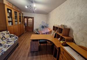 2-к квартира, вторичка, 64м2, 1/5 этаж