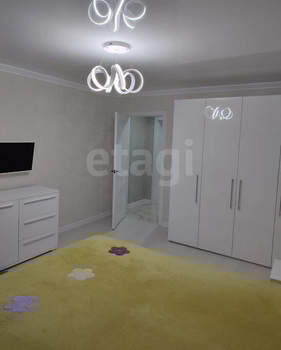 2-к квартира, вторичка, 70м2, 2/14 этаж