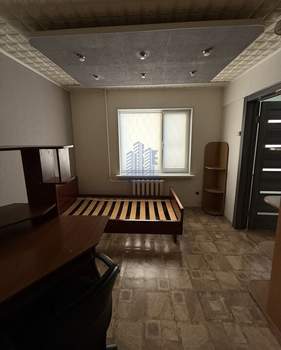 2-к квартира, вторичка, 45м2, 1/4 этаж