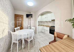 2-к квартира, вторичка, 63м2, 10/10 этаж