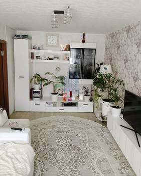 2-к квартира, вторичка, 40м2, 1/5 этаж