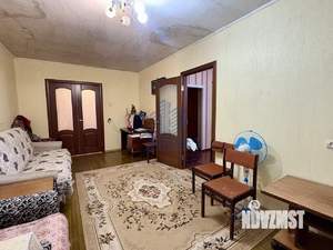 3-к квартира, вторичка, 70м2, 1/9 этаж