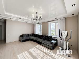 3-к квартира, вторичка, 103м2, 2/5 этаж