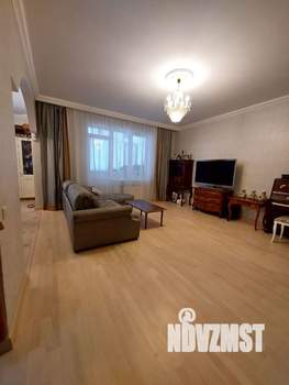 3-к квартира, вторичка, 130м2, 1/8 этаж