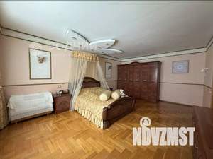 3-к квартира, вторичка, 140м2, 3/4 этаж