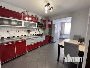 2-к квартира, вторичка, 74м2, 1/5 этаж