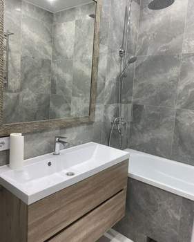 2-к квартира, вторичка, 64м2, 8/9 этаж