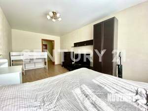 2-к квартира, вторичка, 63м2, 1/10 этаж