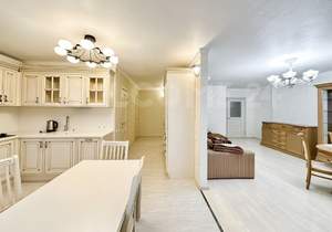 3-к квартира, вторичка, 110м2, 7/17 этаж