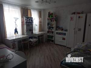 4-к квартира, вторичка, 140м2, 9/10 этаж