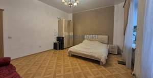 3-к квартира, вторичка, 85м2, 1/3 этаж