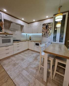 2-к квартира, вторичка, 64м2, 3/5 этаж