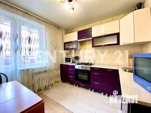 2-к квартира, вторичка, 63м2, 1/10 этаж