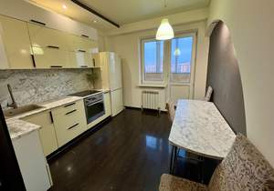 2-к квартира, вторичка, 60м2, 8/15 этаж