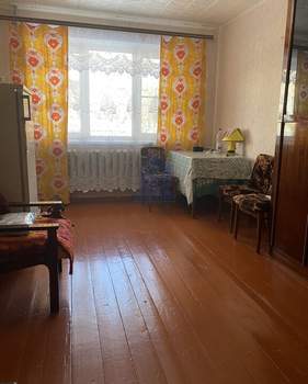 2-к квартира, вторичка, 45м2, 1/5 этаж