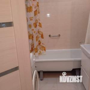 2-к квартира, вторичка, 66м2, 1/10 этаж