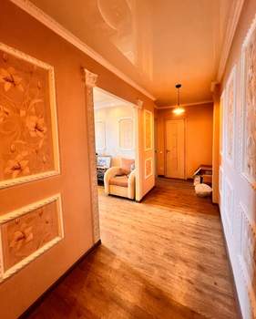 2-к квартира, вторичка, 65м2, 9/9 этаж