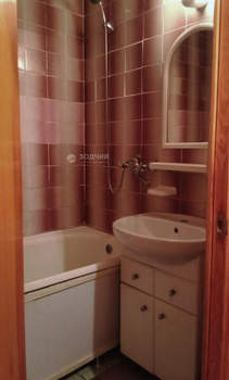 2-к квартира, вторичка, 54м2, 1/9 этаж