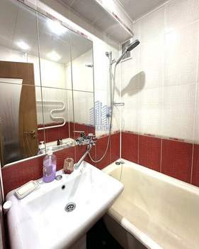 2-к квартира, вторичка, 45м2, 5/5 этаж