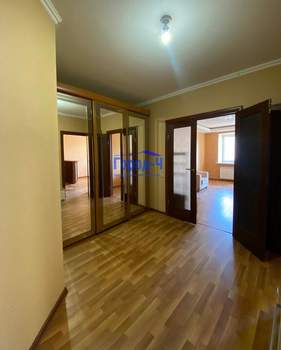 1-к квартира, вторичка, 64м2, 4/9 этаж