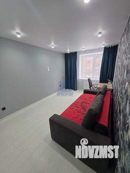 2-к квартира, вторичка, 63м2, 3/8 этаж