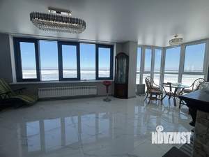 3-к квартира, вторичка, 101м2, 9/22 этаж