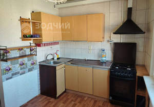 3-к квартира, вторичка, 74м2, 8/10 этаж