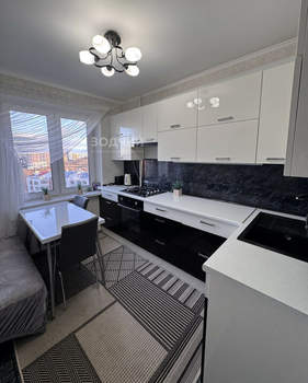 4-к квартира, вторичка, 89м2, 8/9 этаж