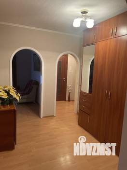 3-к квартира, вторичка, 65м2, 1/10 этаж