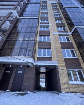 2-к квартира, вторичка, 66м2, 1/9 этаж