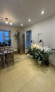 4-к квартира, вторичка, 134м2, 8/9 этаж