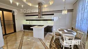 4-к квартира, вторичка, 174м2, 4/6 этаж