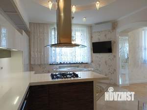 4-к квартира, вторичка, 174м2, 4/5 этаж