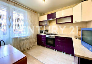 2-к квартира, вторичка, 63м2, 1/10 этаж