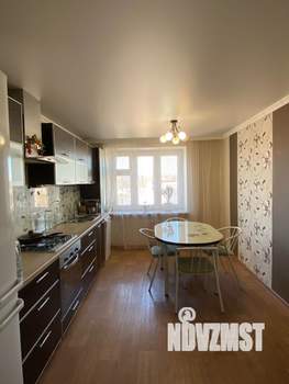 3-к квартира, вторичка, 100м2, 8/10 этаж