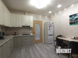 2-к квартира, вторичка, 76м2, 3/8 этаж