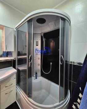 2-к квартира, вторичка, 61м2, 9/10 этаж