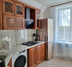 2-к квартира, вторичка, 61м2, 2/4 этаж