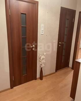 3-к квартира, вторичка, 65м2, 1/10 этаж