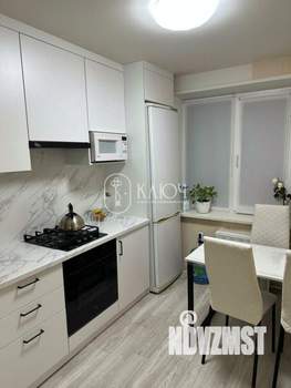 2-к квартира, вторичка, 53м2, 1/9 этаж