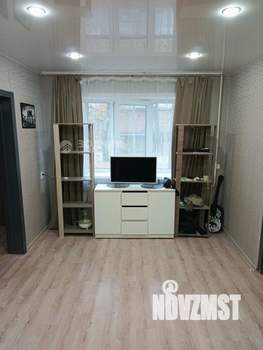 2-к квартира, вторичка, 42м2, 1/4 этаж