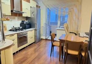 2-к квартира, вторичка, 77м2, 8/12 этаж
