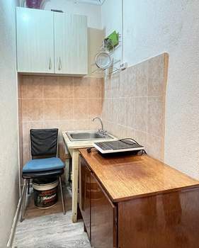 Студия квартира, вторичка, 16м2, 1/9 этаж