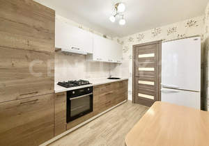 2-к квартира, вторичка, 56м2, 8/10 этаж