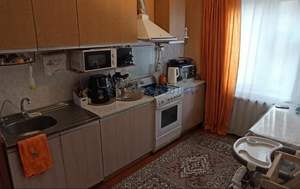 4-к квартира, вторичка, 78м2, 1/10 этаж