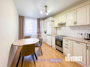 2-к квартира, вторичка, 67м2, 10/15 этаж