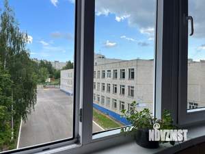 2-к квартира, вторичка, 62м2, 4/10 этаж