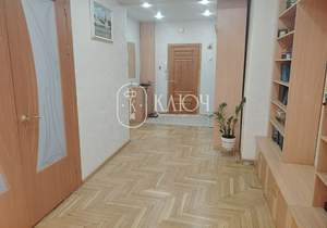 3-к квартира, вторичка, 82м2, 4/4 этаж